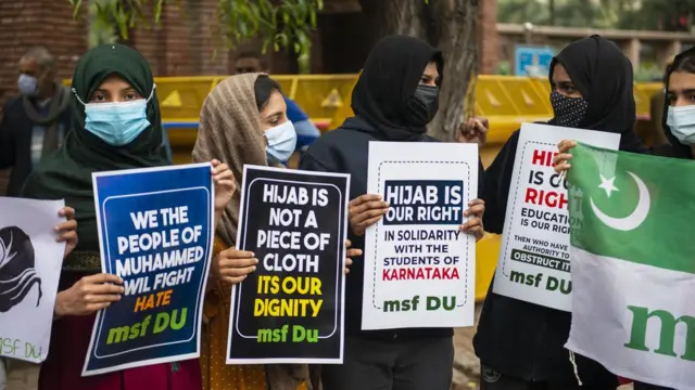 हिजाब विवाद