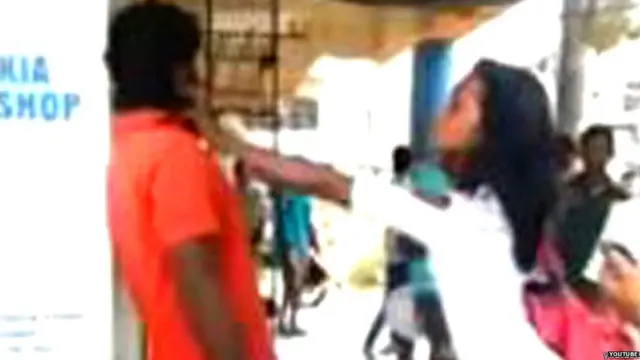 කුරුණෑගලදී තරුණියකට එල්ල වූ හිරිහැරය සමාජ මාධ්‍ය ජාල ඔස්සේ විවාදයකට තුඩු දුන්නේය