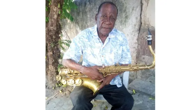 Mzee Ngala na tarumbeta yake