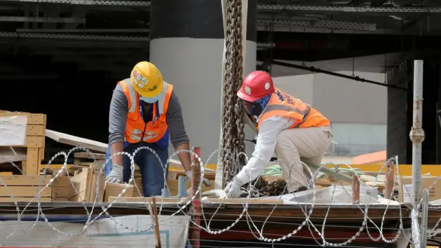 Pekerja bangunan di Arab Saudi