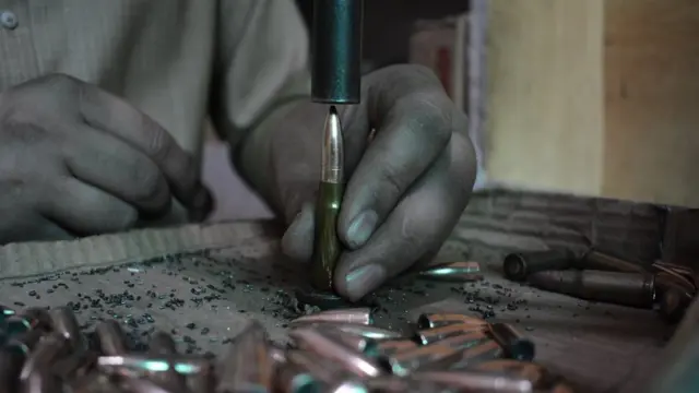 درہ آدم خیل: اسلحے کے صنعت