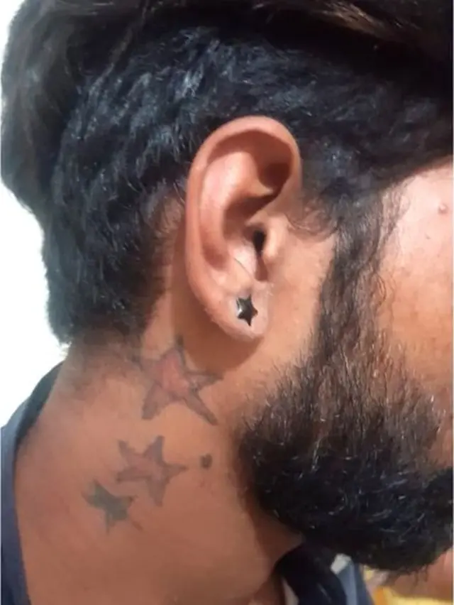 थ्री स्टार ग्रुपमधील तरुण