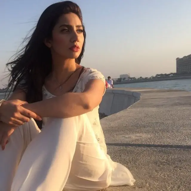 ماہرہ خان، رنبیر کپور، احسن خان