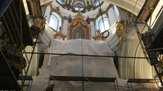 Андріївська церква, алтарна частина