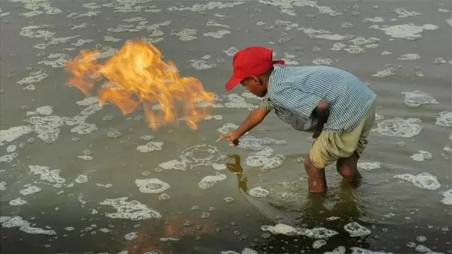 সিলেটের হরিপুরের প্রাকৃতিক গ্যাস ক্ষেত্র।