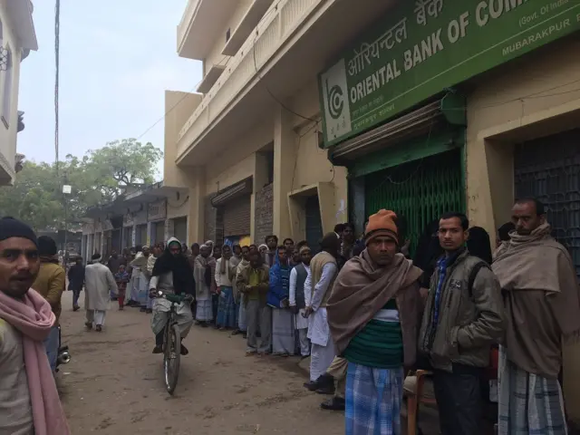 उत्तर प्रदेश, मऊ, आजमगढ़, कालीन उद्योग