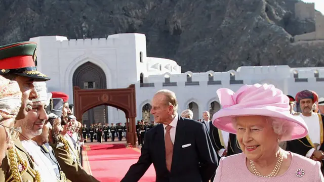Queen Elizabeth II and Prince Philip, Duke of Edinburgh meet dignitaries as they visit Al-Alam Palace on November 26, 2010 in Muscat, Oman. Queen Elizabeth II and Prince Philip, Duke of Edinburgh are on a State Visit to the Middle East.