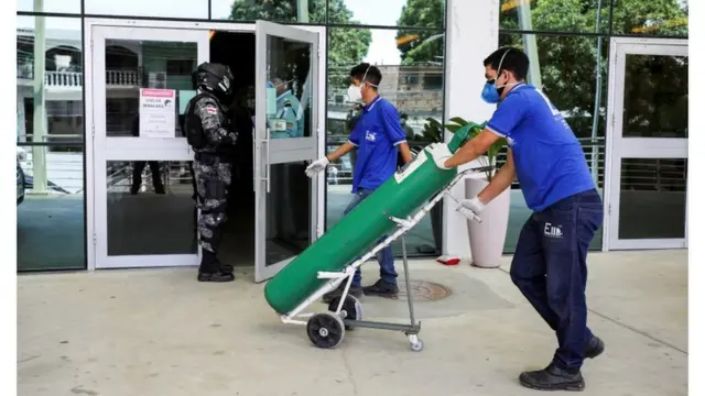 Homem leva cilindrocomo ganhar dinheiro com o sportingbetoxigênio para hospitalcomo ganhar dinheiro com o sportingbetManaus