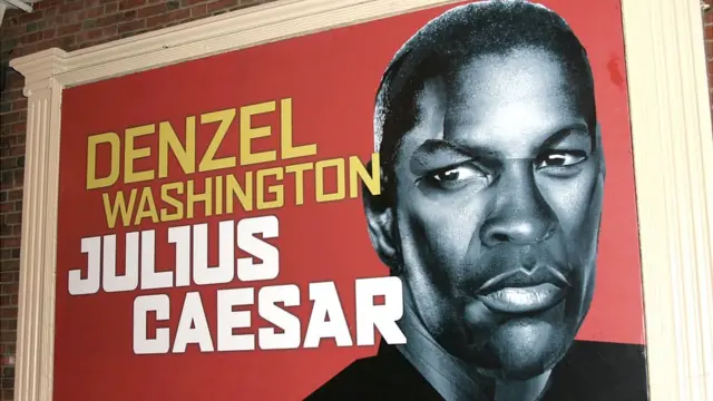 Promoción de Julio César de Shakespeare actuada por Denzel Washington