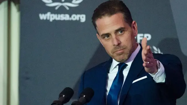 রাশিয়ার নিষেধাজ্ঞার তালিকায় প্রেসিডেন্ট বাইডেনের ছেলে হান্টার বাইডেনকেও ঢোকানো হয়েছে