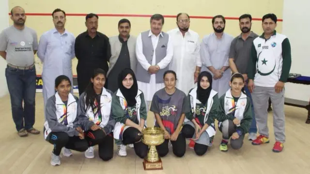 ام کلثوم اور زہرہ عبداللہ