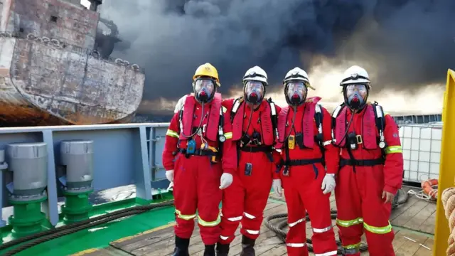 آتش نشانان چینی