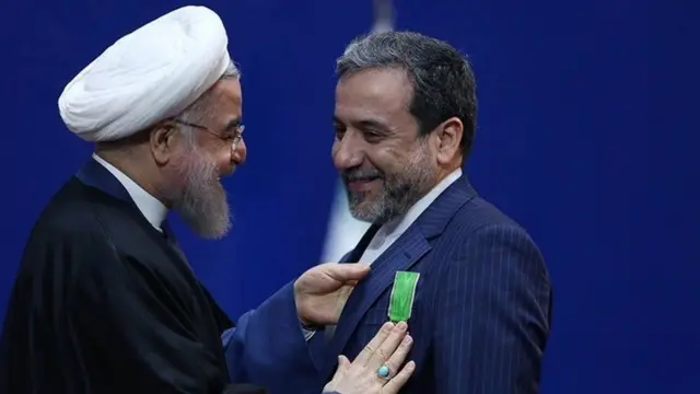 عباس از عراقچی از مذاکره کنندگان ارشد اتمی ایران در توافق برجام بود و از سوی رئیس جمهور ایران "نشان لیاقت و مدیریت" دریافت کرده