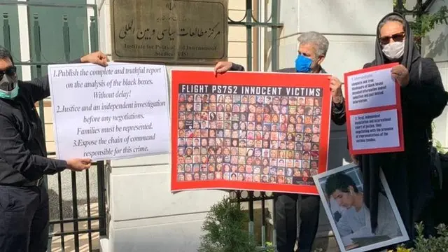 خانواده‌ها سرنشینان هواپیمای ساقط شده اوکراینی خواستار دیدار با هیئت اوکراینی‌اند