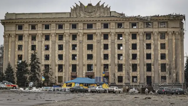 Харьковская ОГА после обстрела