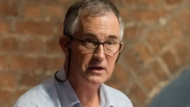 파이낸셜 타임즈 아시아 지국장 빅터 맬릿