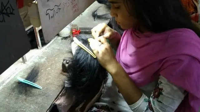 কাটা চুলের ব্যবসা