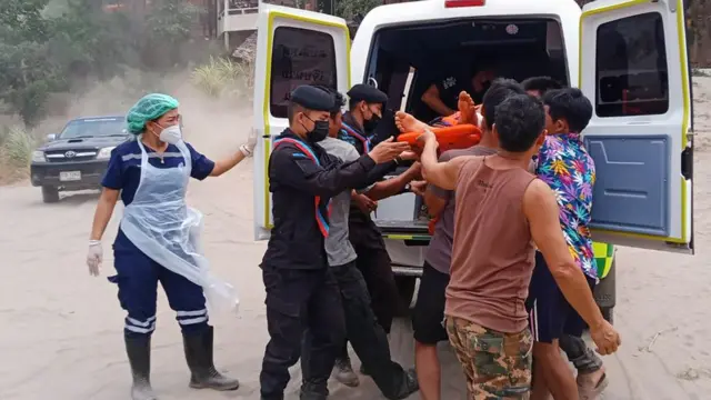 Petugas kesehatan Thailand, Karen, Myanmar