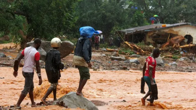 Flood affect plenty houses