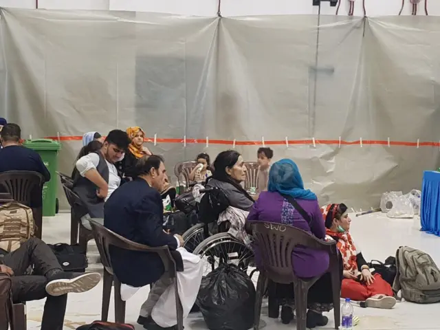 काबुल से लौटे लोग