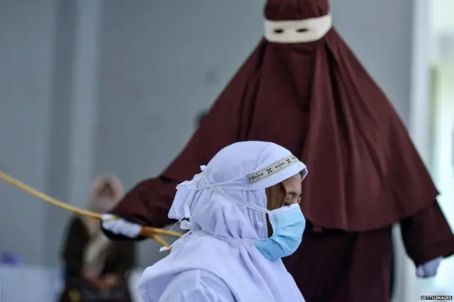 इस्लाम, महिला, दंड