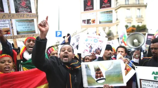 Marche à Paris contre le mauvais traitement infligé aux travailleurs africains en Arabie Saoudite