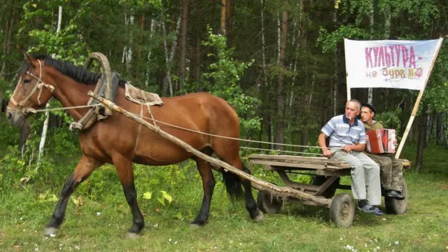 Лошадь и повозка