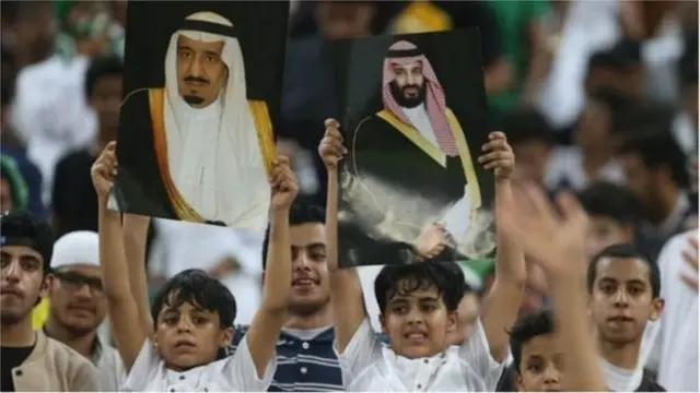 গত জুনে উত্তরাধিকারী হিসাবে যুবরাজ মোহাম্মেদের নাম ঘোষণা করেন বাদশাহ সালমান