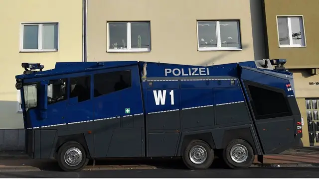 الشرطة الألمانية في حالة تأهب أثناء المظاهرات المؤيدة للأكراد في مدينة كولونيا