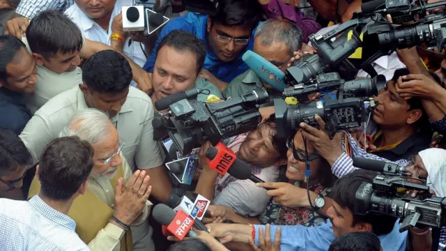 नरेंद्र मोदी, भाजप, मीडिया