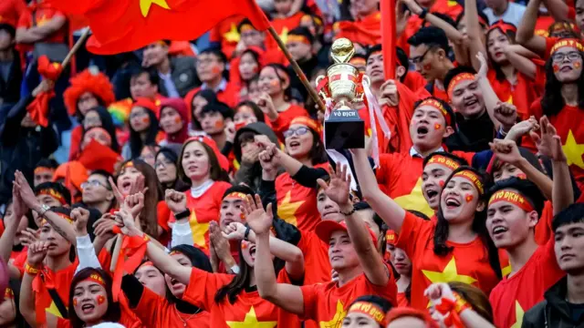 Tuyển quốc gia Việt Nam sẽ thành công hơn nếu có cầu thủ nước ngoài?