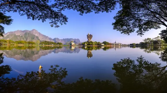 အလင်္ကာပုလဲပန်း