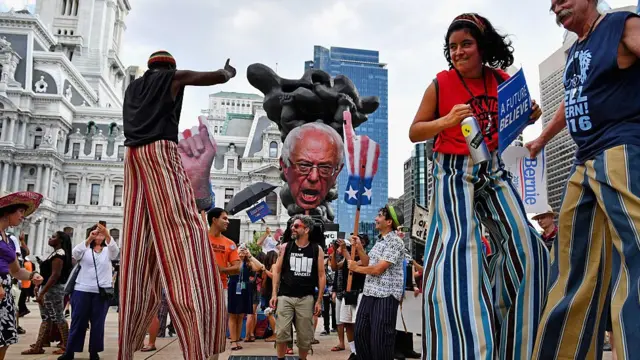 Manifestación Por Sanders