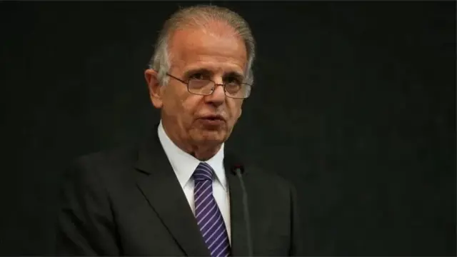 José Múcio discursa