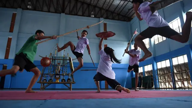 "4 รุม 1" ก็ไม่หวั่น