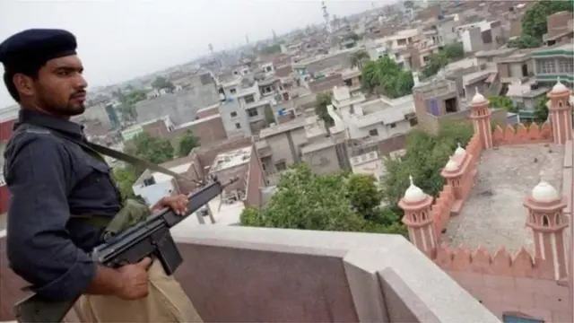 احمدی، پاکستان، قوانین