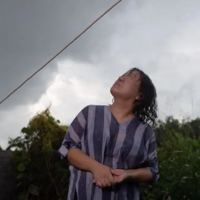 Nhà báo Phạm Đoan Trang trong ảnh chụp trước khi bị công an VN bắt tháng 10/2020