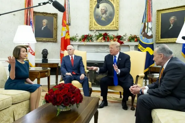 Nancy Pelosi, Mike Pence, Donald Trump y Chuck Schumer