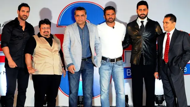 જોન અબ્રાહમ, નીરજ વોરા, પરેશ રાવલ, સુનિલ શેટ્ટી, અભિષેક બચ્ચન અને ફિરોઝ નડીયાદવાલા