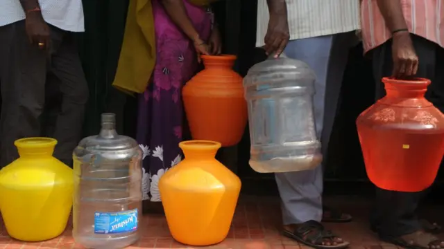 20லிட்டர் குடிநீர் ரூ.50வரை விற்பனை: குடிநீர் தட்டுப்பாடு ஏற்படும் என அச்சம்