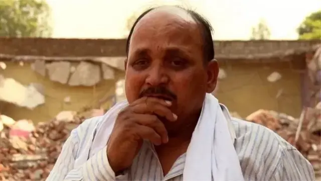 आसिफ, साक्षी