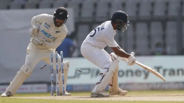 पुजारा टेस्ट क्रिकेट में 10वीं बार शून्य पर आउट हुए