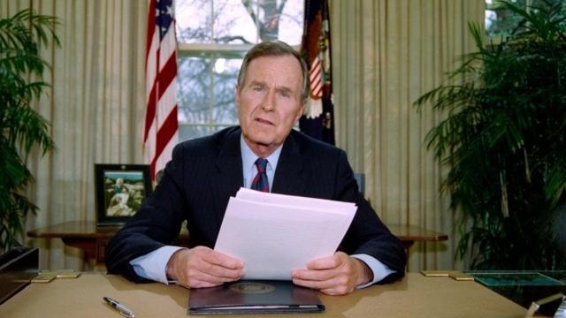 Bush in the Oval Office