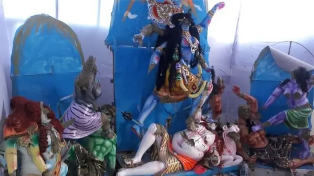 নাসিরনগরে এমন বহু দেব-দেবীর মূর্তি ভাংচুরের শিকার হয়েছে ওই হামলায়।