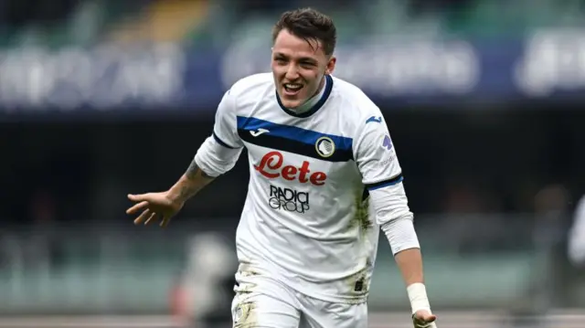 Mateo Retegui dey celebrate