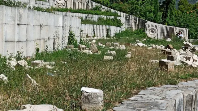 Partizansko spomen groblje u Mostaru