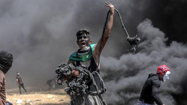 Palestino protesta em Gaza