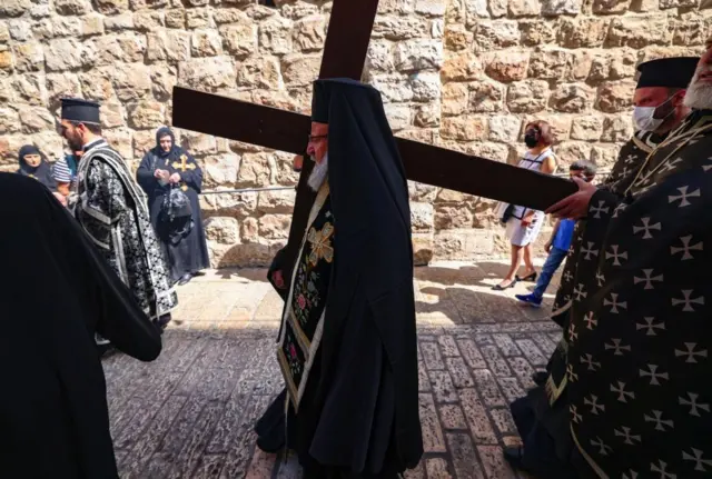 زياح درب الصليب يوم الجمعة العظيمة في القدس