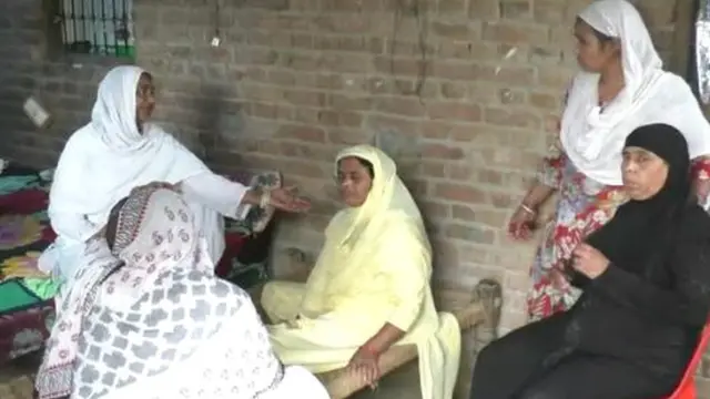 शाहरुख़ के परिवार के लोग