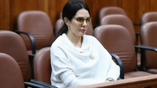 Еленая Белая